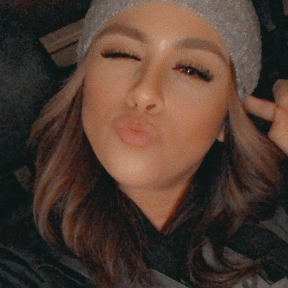 Meet your Posher, Isabellla